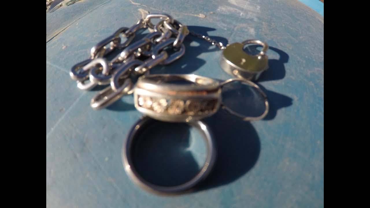 Beach Metal Detecting Rings - YouTube