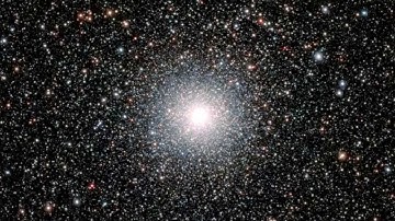 Zooming In On Messier 54 - Outside the Milky Way Galaxy | Video