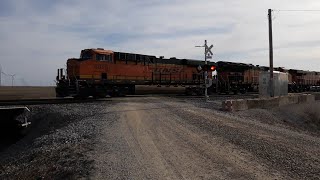 Very Fast 4-Unit BNSF Intermodal.  70-MPH!!@