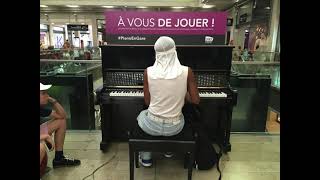 Montparnasse Piano Merveille