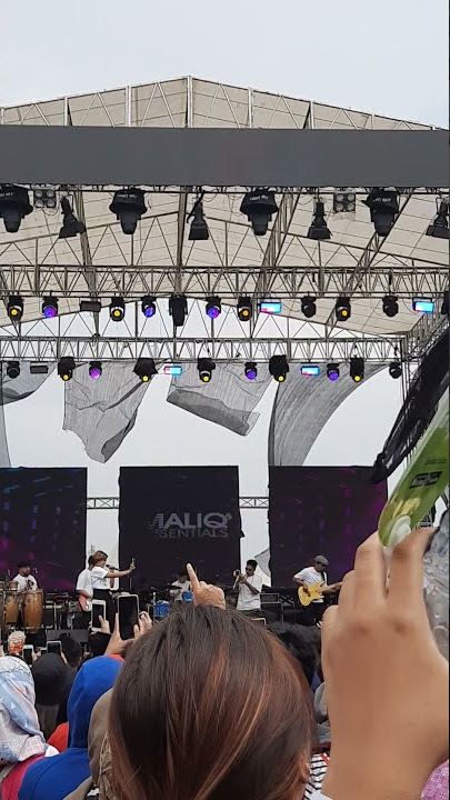 Maliq & D'Essentials - Dia (Playlist Love Festival 2020)