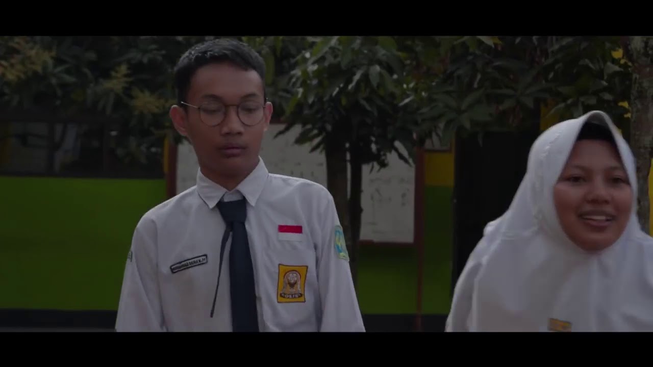 Film Pendek SHORT MOVIE   REVOLUSI SMP Negeri 2 Cimahi