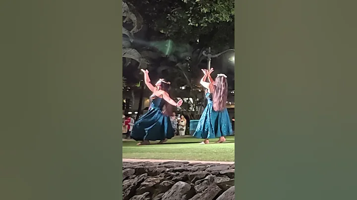 HULA SHOW "THE RETURN OF KAPAEMAHU" at Kuhio Beach, Waikiki, Hawaii. #Hula, #kapaemahu, #SHORT,