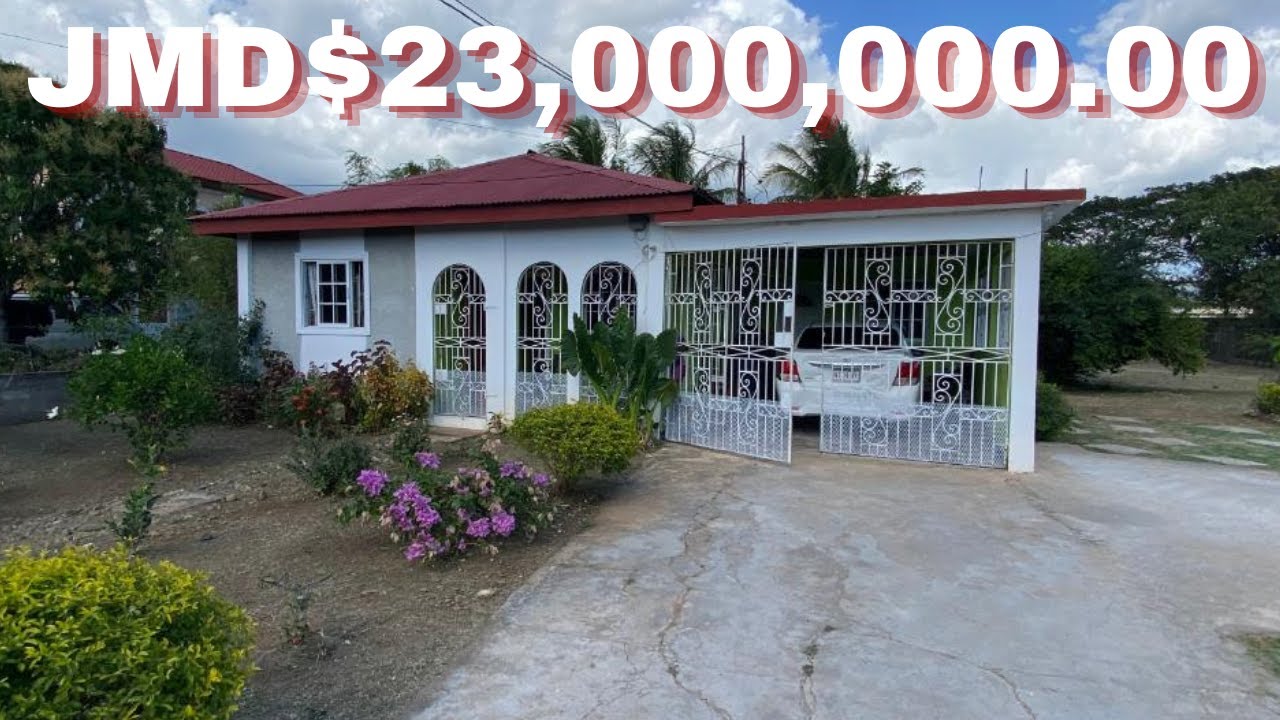 Beautifully Designed 4 Bedroom 2 Bathroom House For Sale in Strathmore