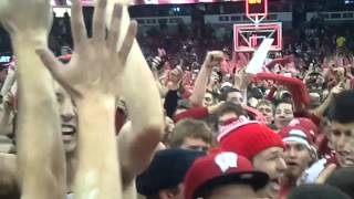 Rushing Kohl center floor