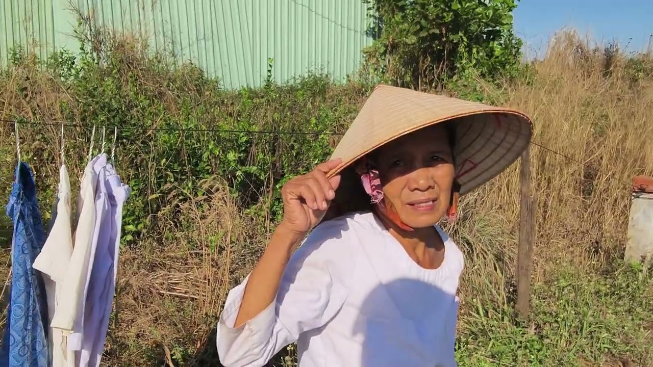 Đi thăm lô đất 622 triệu đá bạc châu đức