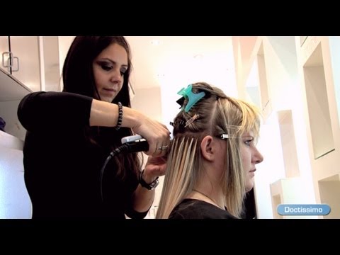 Vidéo: Comment ajuster les extensions de cheveux Micro Ring (avec photos)