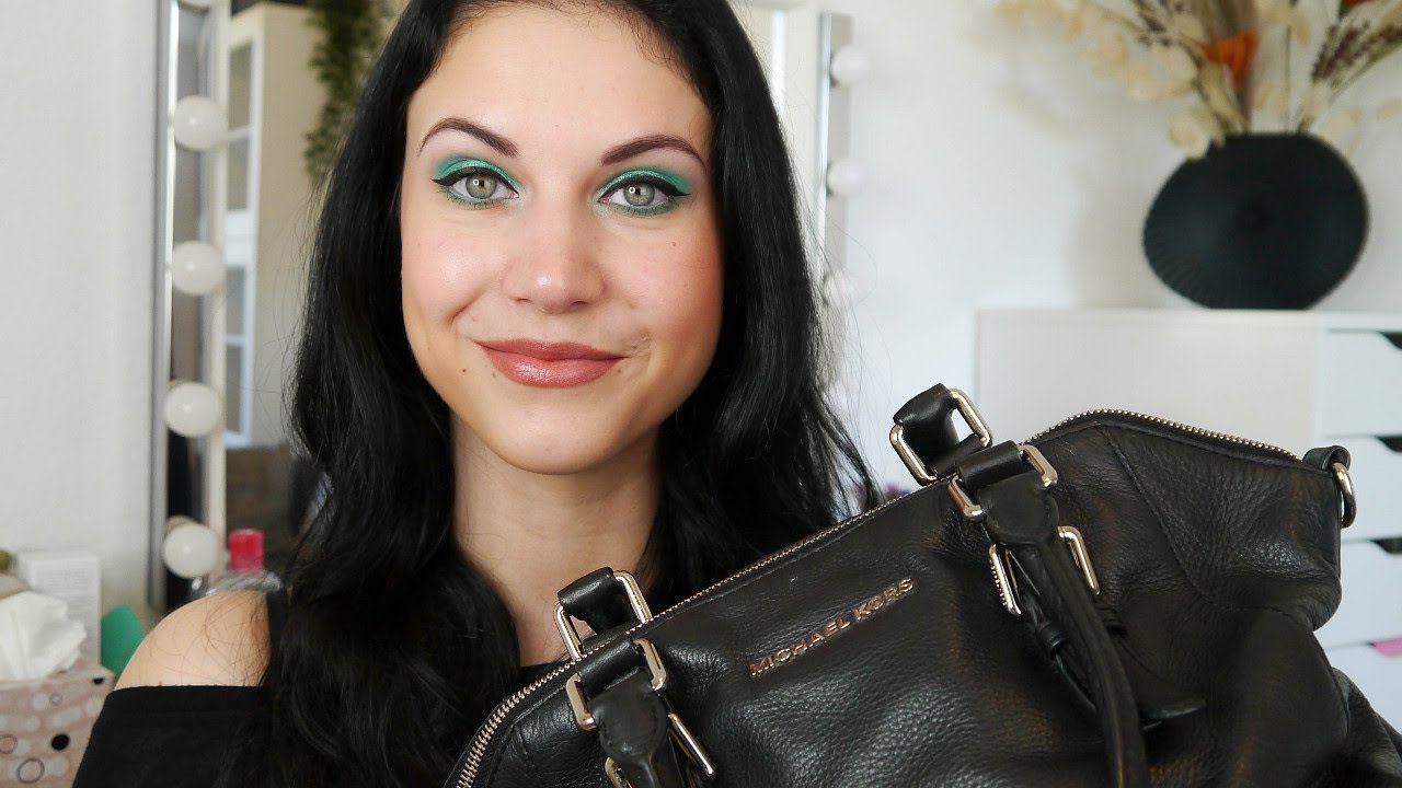 What's in my Bag? | Was ist in meiner Tasche?