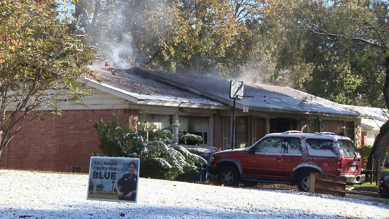 Three pets killed in house fire on NW Side - YouTube