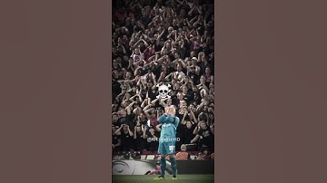 Perfect Synchronization in Football ☠