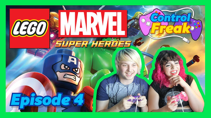 Dush kabinalarida yoruglik chiroqlari Yoriq shim kiygan qiz siymoqda