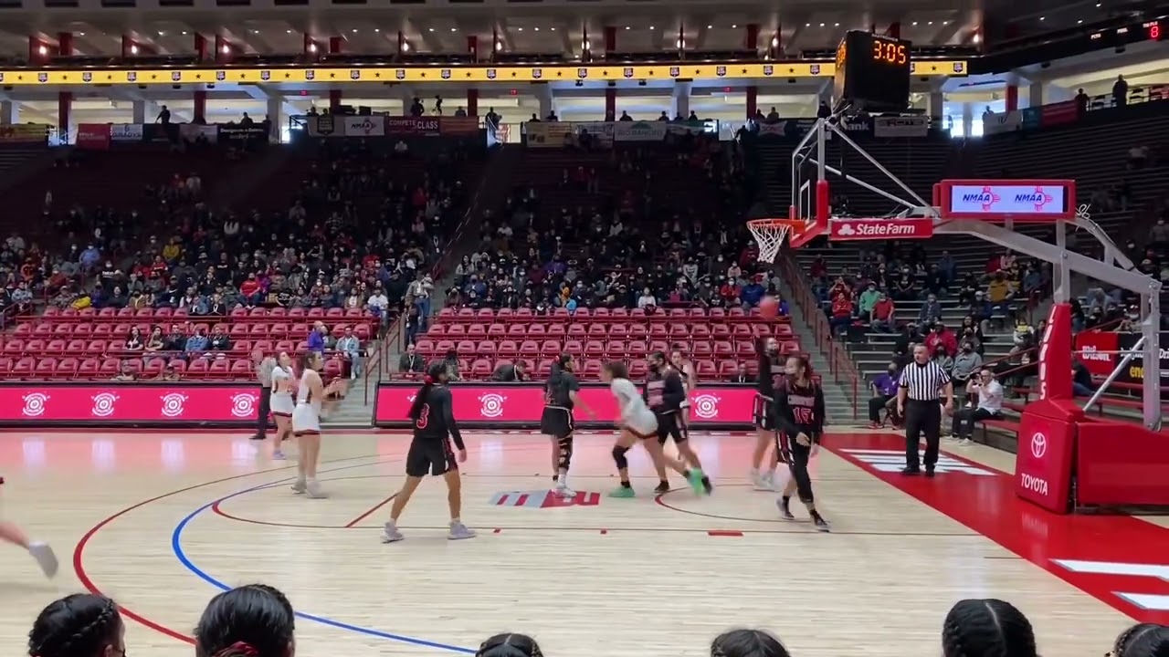2022 New Mexico High School Basketball State Tournament Robertson vs