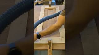 Attaching Curva Table Legs - Flowyline Design Product #diy #woodworking #homedecor #amazing