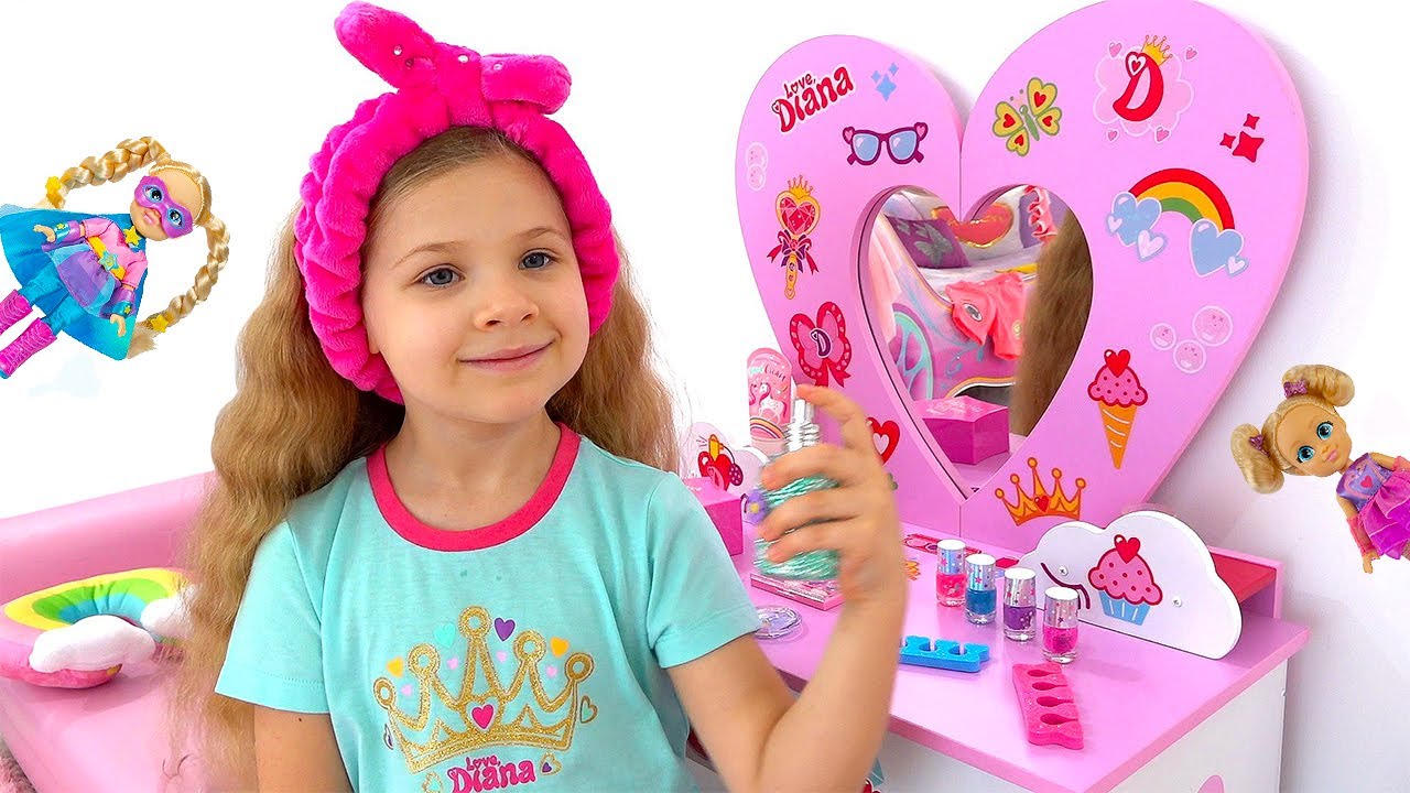 Diana cleans her room and finds dolls - YouTube