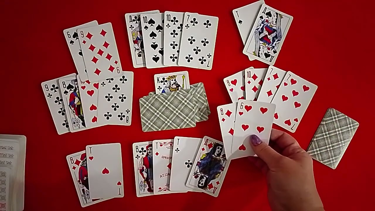 Гадание на бывшего - с которым нет общения. Как он живет, вспоминает ли? ♣🍒