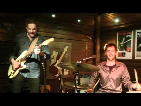 JIMI & THE DOUBLE OF TROUBLE - Empty Arms (2010)