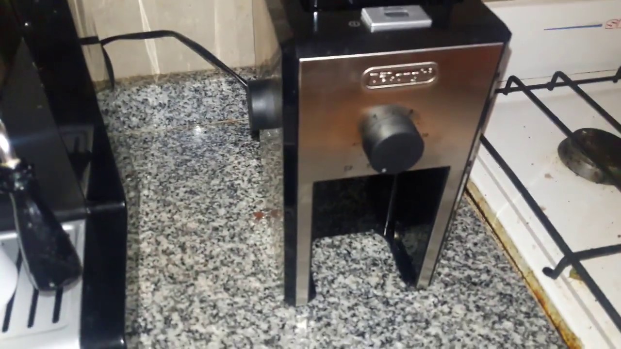 Molinillo DeLonghi kg89 - YouTube