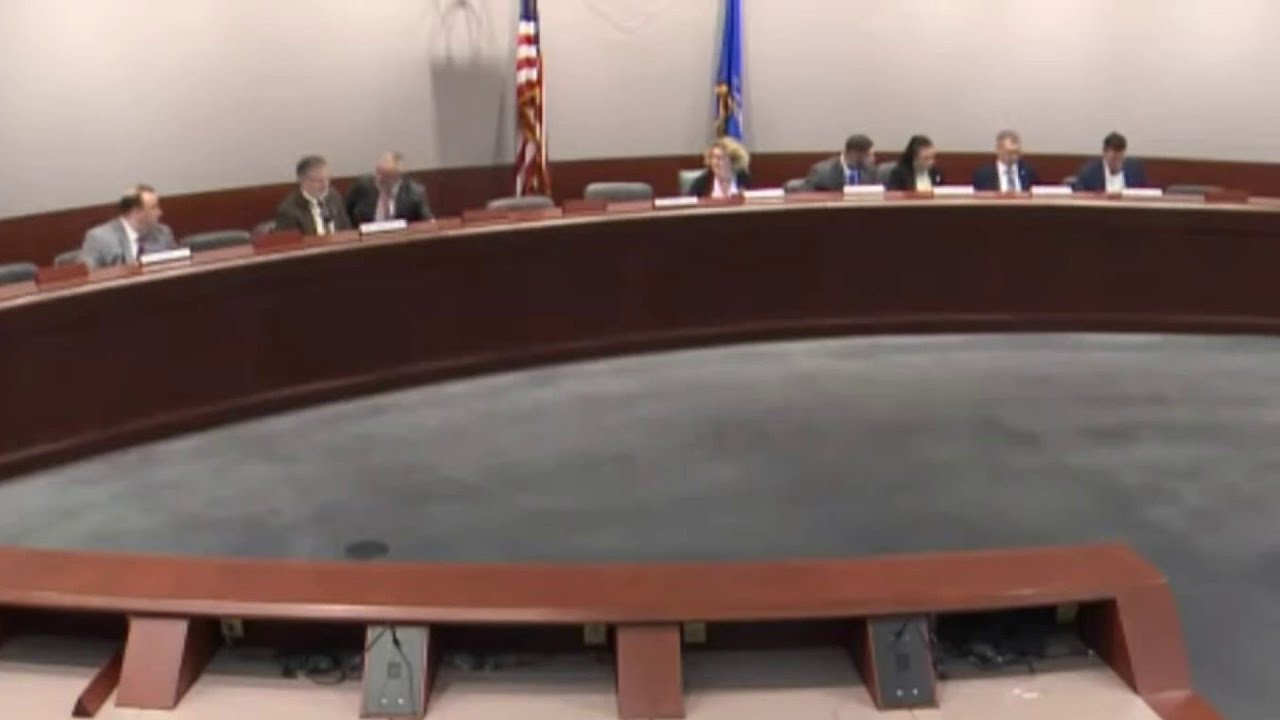 CT senators work to pass legislation to help veterans get public ...