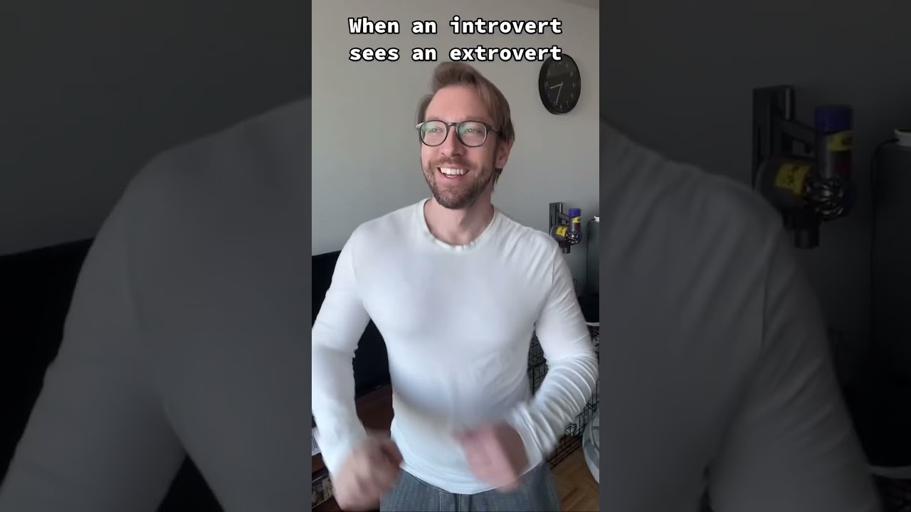 Introvert vs extrovert relationship
