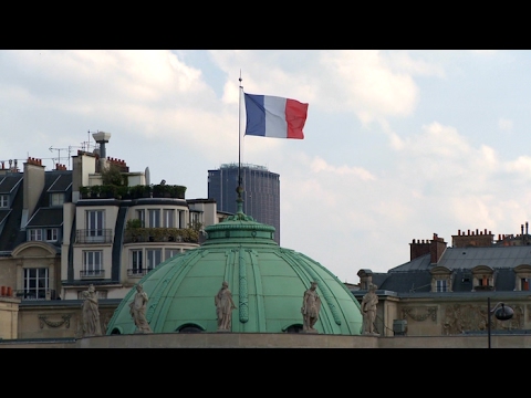 Vidéo: Que signifie le drapeau à demi-portée ?