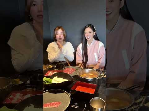 藝人楊晨熙開的火鍋也太狂!平日只要198元!重點是吃完????還送北海道十勝????霜淇淋超高級!火鍋套餐330元起,裝潢高級乾淨舒服~YOHO 昱豪火鍋????林口區忠孝路509號#海底撈 知心媽咪