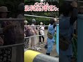 【爆笑】ついに人類へ進化した子猿？！😱２本足で立派に歩くパンチくんにパパの笑い声が崩壊🤣 #パンチくん #monkey#shorts #市川市動植物園 #zoo