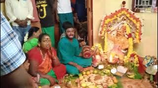 மதுரைவீரன் வர்ணிப்பு