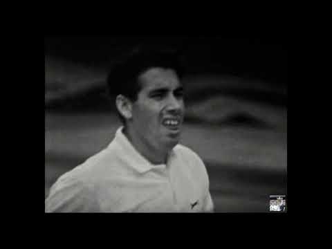 Wimbledon 1966 Final - Manolo Santana (4) vs Dennis Ralston (6)