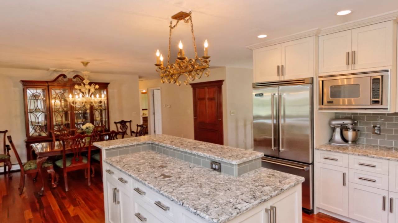 9 Rolling Ridge Dr, East Greenbush, NY 12061