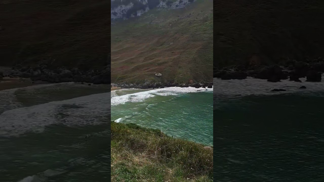 Acantilados de la Playa de Sonabia en Castro Urdiales.
