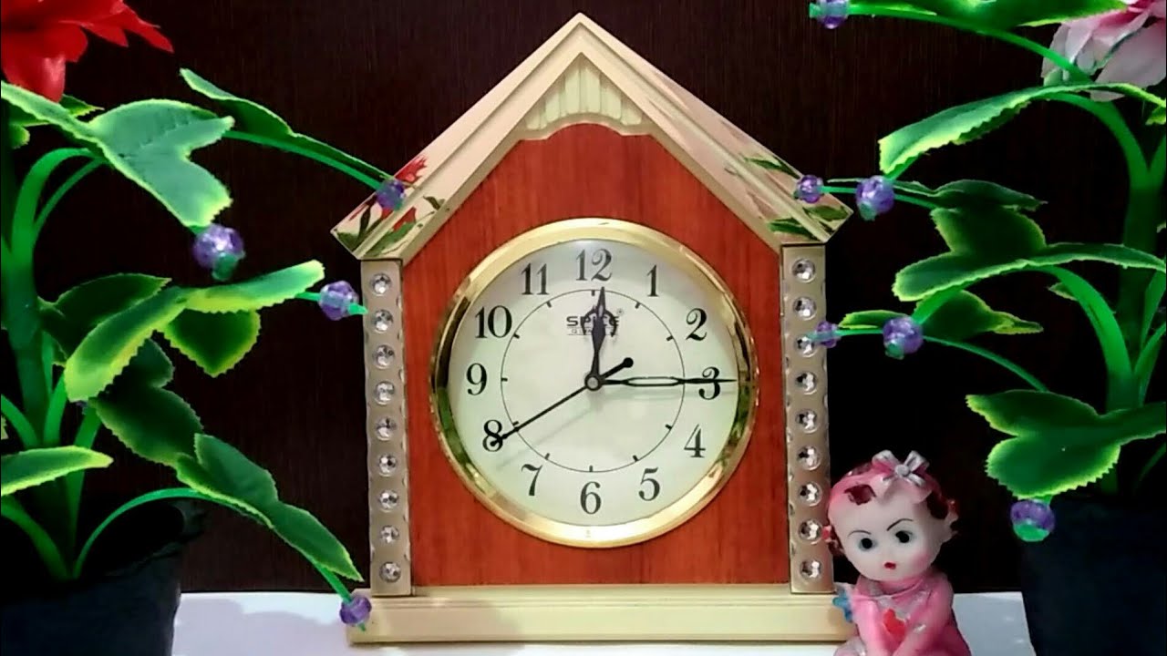 Clock Time lapse Video Fast Motion Clock spinning Video Royalty Clock Timelapse Stock