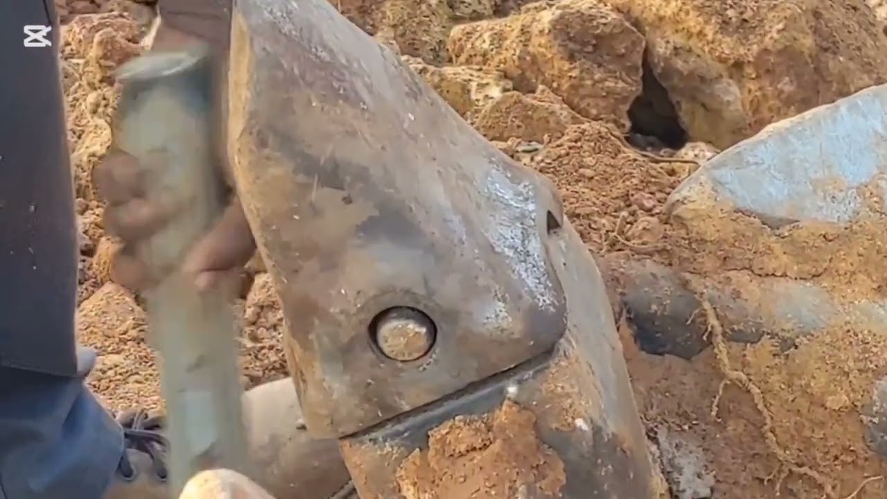 COMMENT MONTER UNE DENT DE GODET SANY – DÉMONSTRATION EN CARRIÈRE