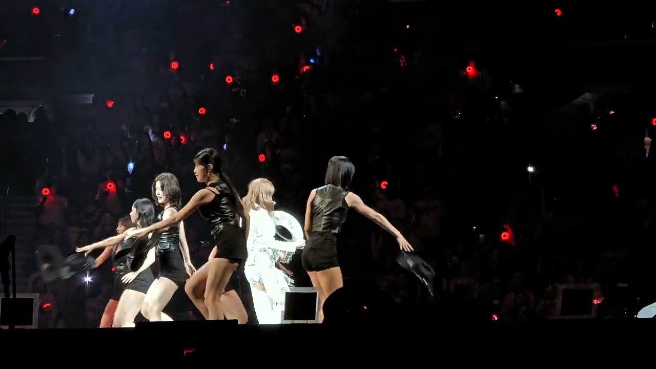 JEONGYEON SOLO - FIX A DRINK | TWICE THIS IS FOR PHILLY - XFINITY MOBILE ARENA 02/24/2026