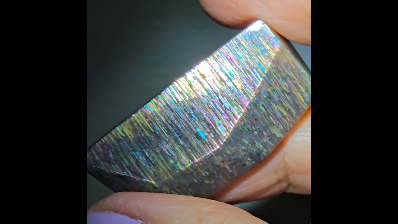 Rainbow meteor shower sunstone from Tanzania - SM95
