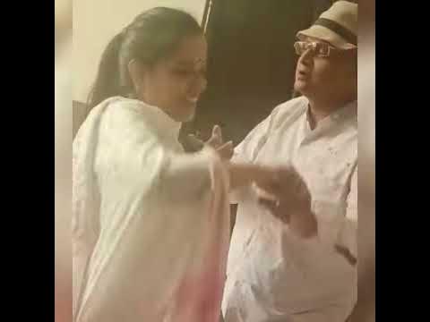 dekho aayi holi download
