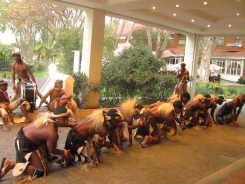 Izinduku Zulu Dancers - YouTube