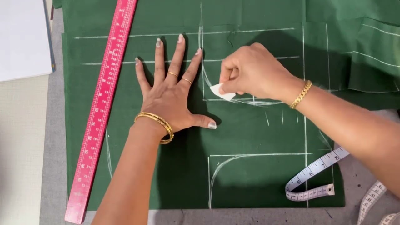 38 chest close neck ಬ್ಲೌಸ್ ಕಟಿಂಗ್ ಹೇಗೆ ಮಾಡೋದು ನೋಡಿ