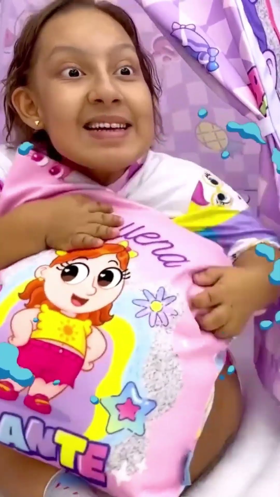 Mamãe dorme na festa do pijama - MC Divertida #shorts