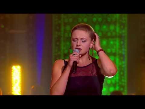 Dziewczęta w letnich sukienkach - & Natalia Sikora (koncert "Bez prądu")