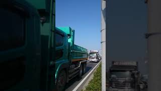 群馬 熊谷デコダン 真仁田土建47-32番き緑色 UDクオン1-71番黒色