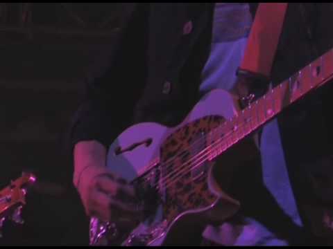 Andrew VanWyngarden + parts from the MGMT concert in Greece