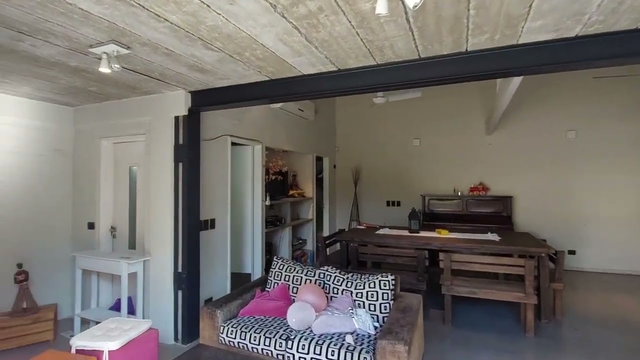 CASA 7 AMBIENTES EN VENTA EN CABALLITO CON PILETA