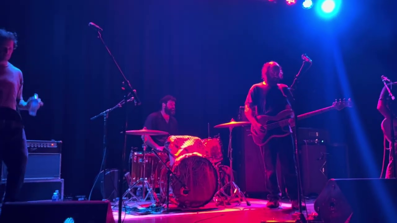 Pile - Special Snowflakes (Live)