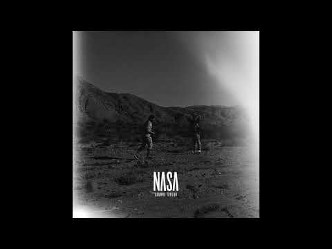 在 YouTube 上观看 GIANNI TAYLOR x NASA [audio]