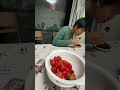 Ông Nhật con ăn dâu kiểu lạ #travel #food #dautay