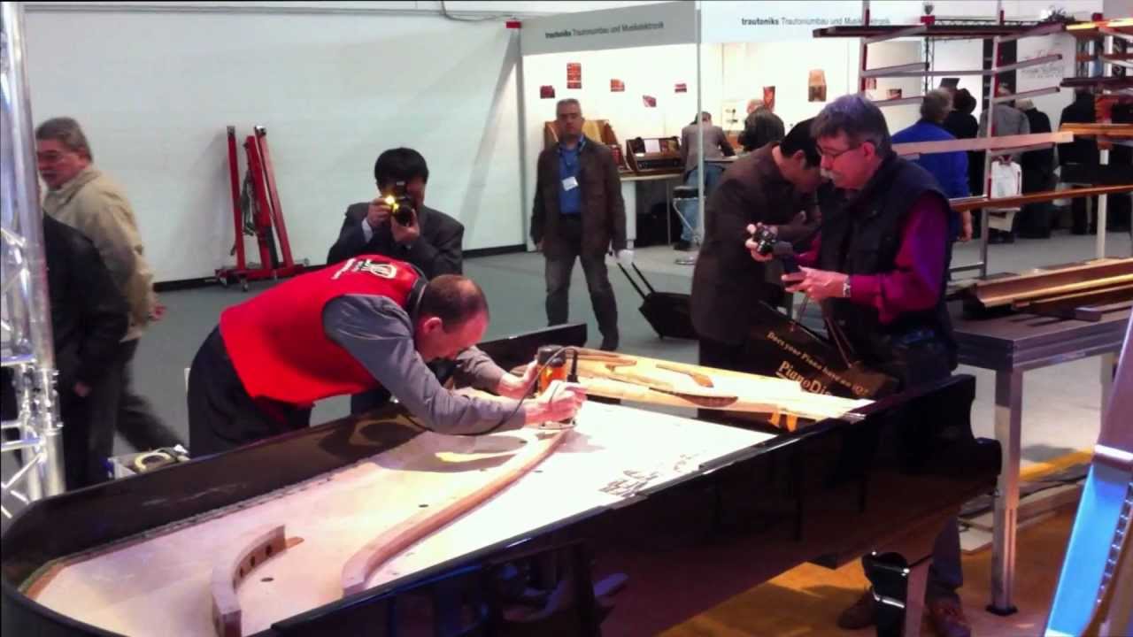 Klavier und Flügel Restaurierung durch SAP Renovation an der Musikmesse 2012 in Frankfurt A.M.