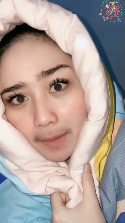 Cantik banget dan ada yang menonjol || joget celana ketat || cewe seksi