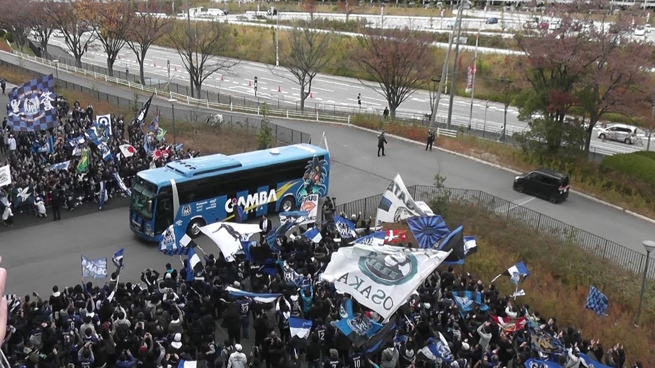 残留決めて迎えるホーム最終戦 バス待ち 19 11 30 土 ガンバ大阪vs松本山雅fc パナソニックスタジアム吹田 決起集会 Youtube