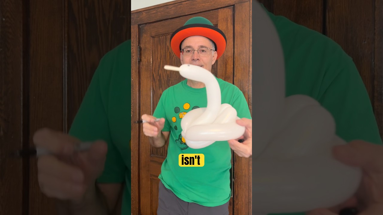 Create the Balloon Animal Swan 