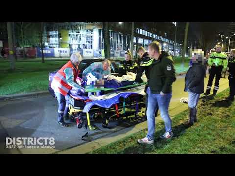 Kind gewond na overreden te zijn door auto op beruchte rotonde Delflandplein Delft